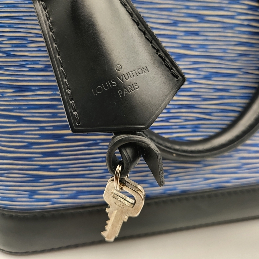 LOUIS VUITTON Alma BB 2way Bag Epi Leather Water Ripple Shell, Authentic w/COA.. - Picture 8 of 16